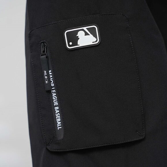 MLB Yankees Black Fur Collar Hooded Down Jacket - Picture 5 of 9